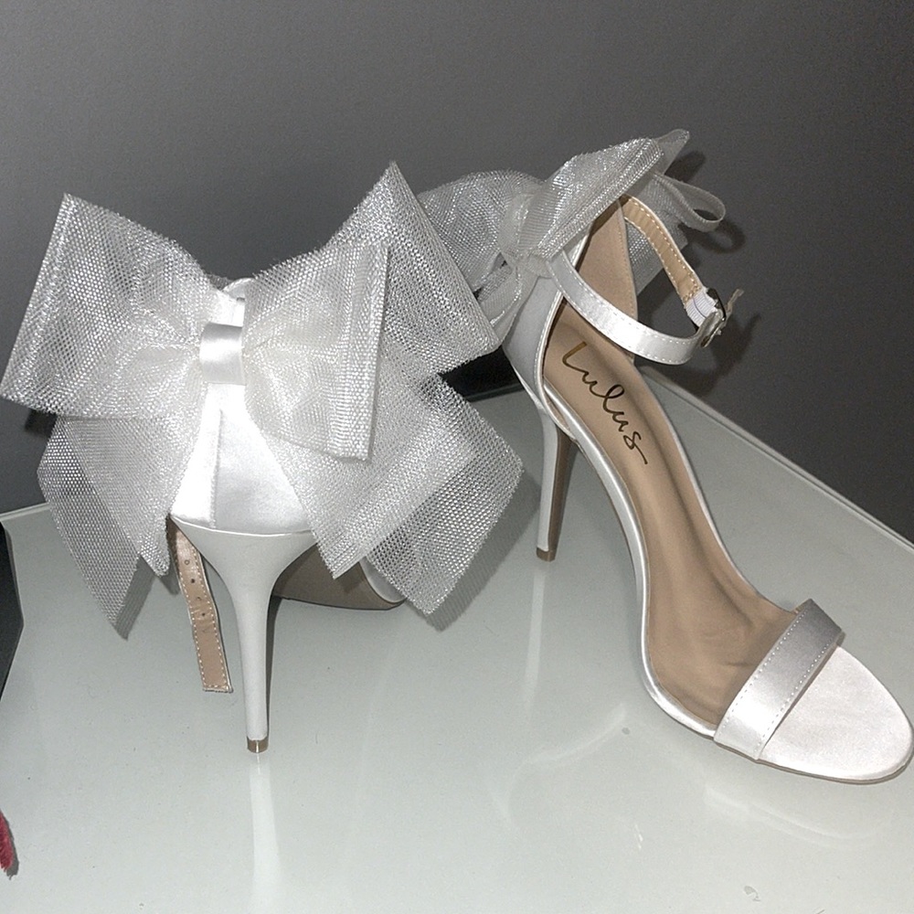 Bride Bow Heels Size 9-NEVER WORN
